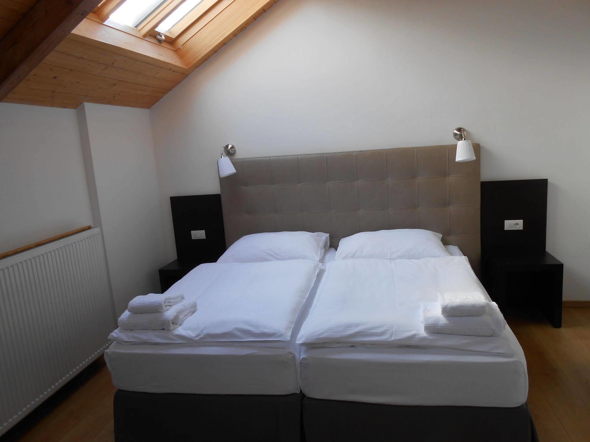 The Palace And 4* Praga