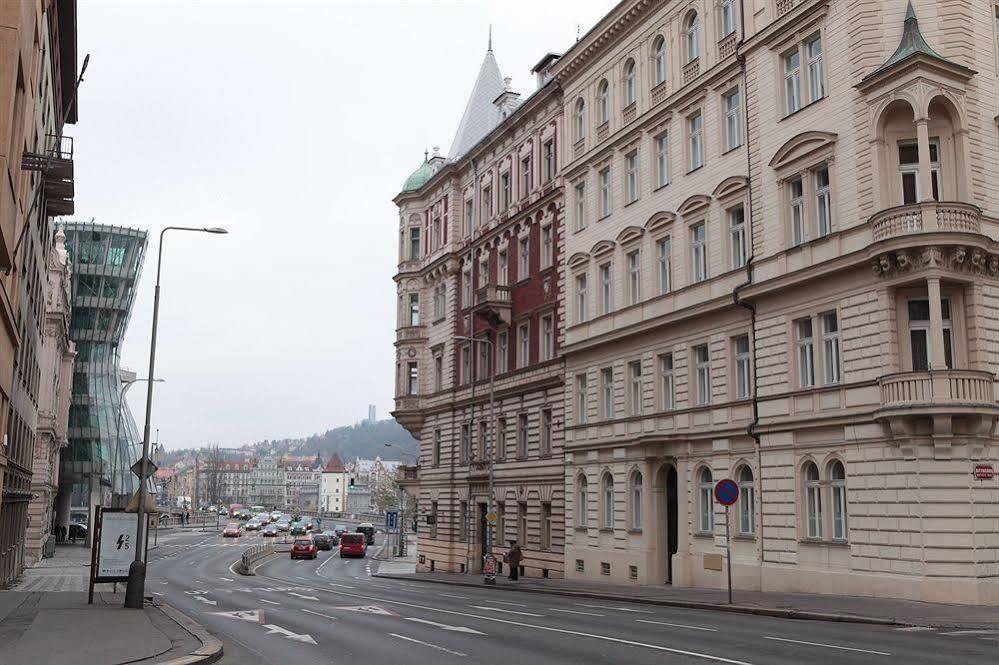The Palace And Praga